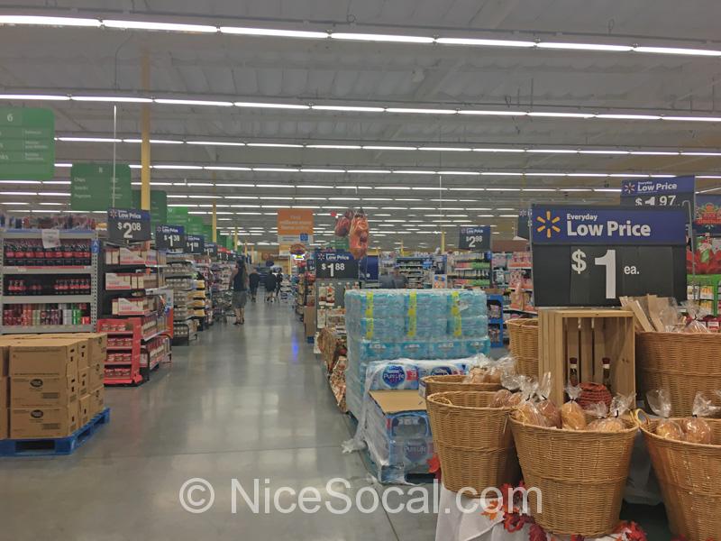 walmart neighborhood markets店内