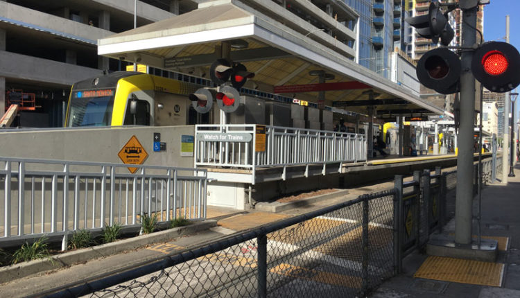 メトロの駅・電車