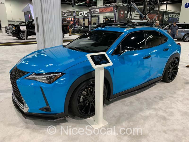 Lexus UX