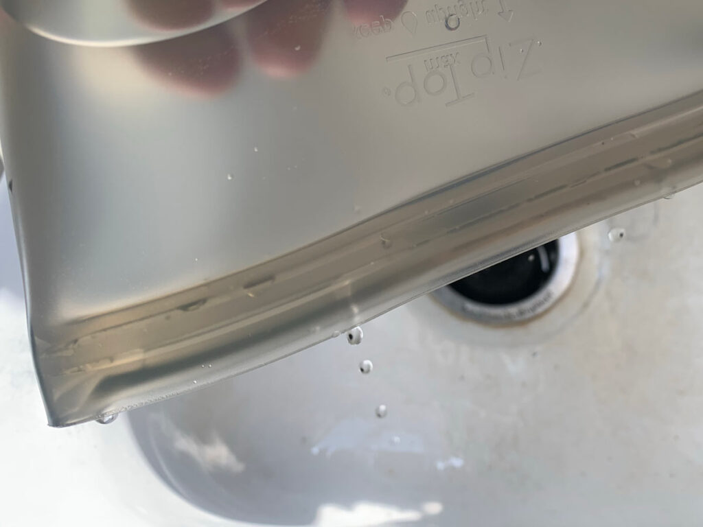 Zip Top 水が垂れる